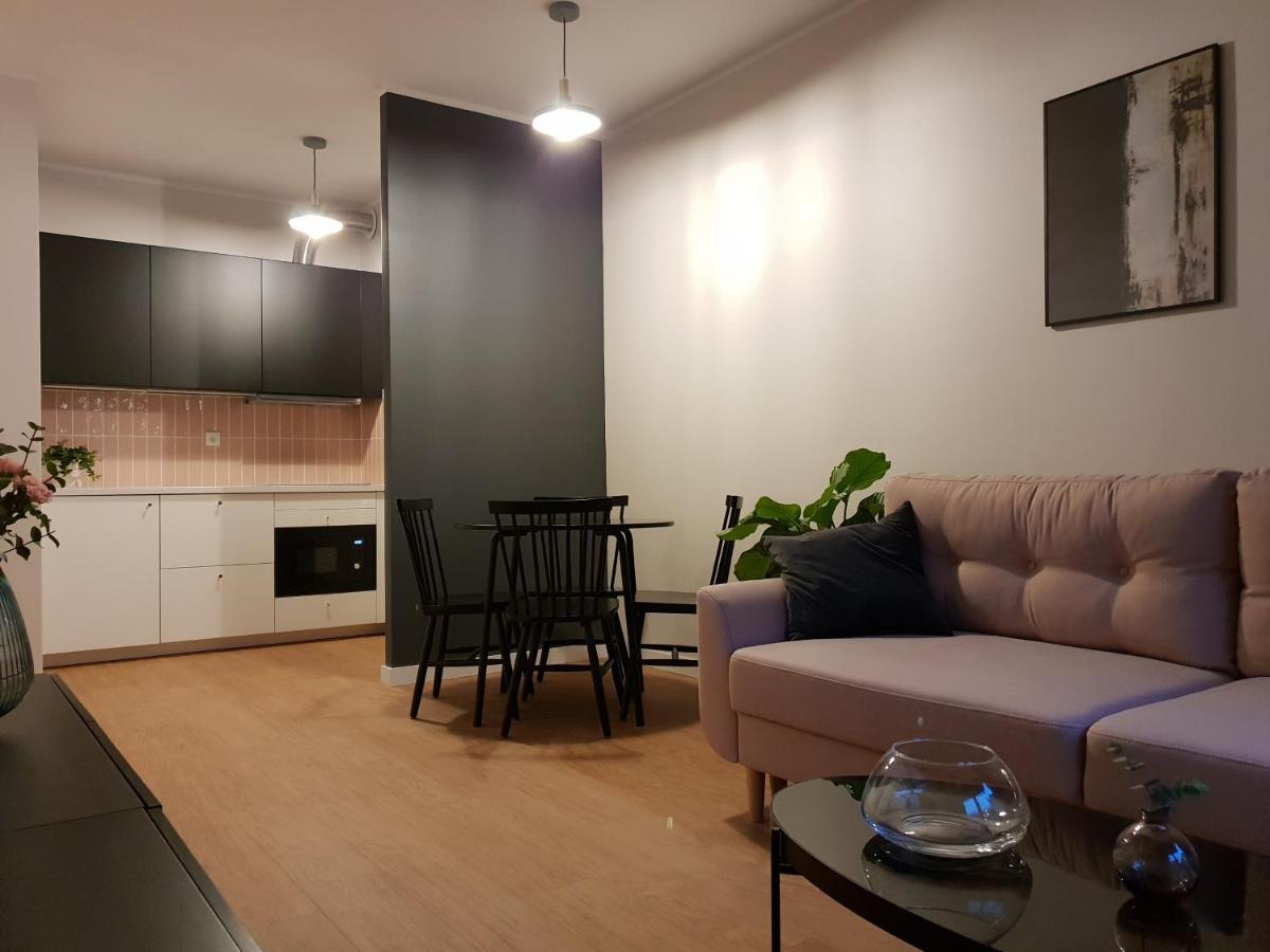 Apartament Male Garbary 波兹南 外观 照片