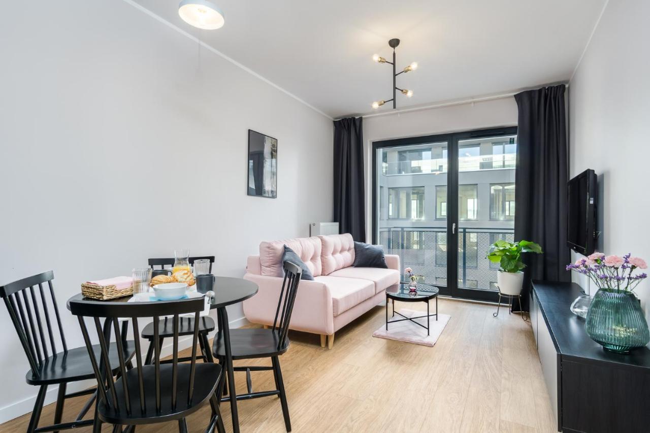 Apartament Male Garbary 波兹南 外观 照片