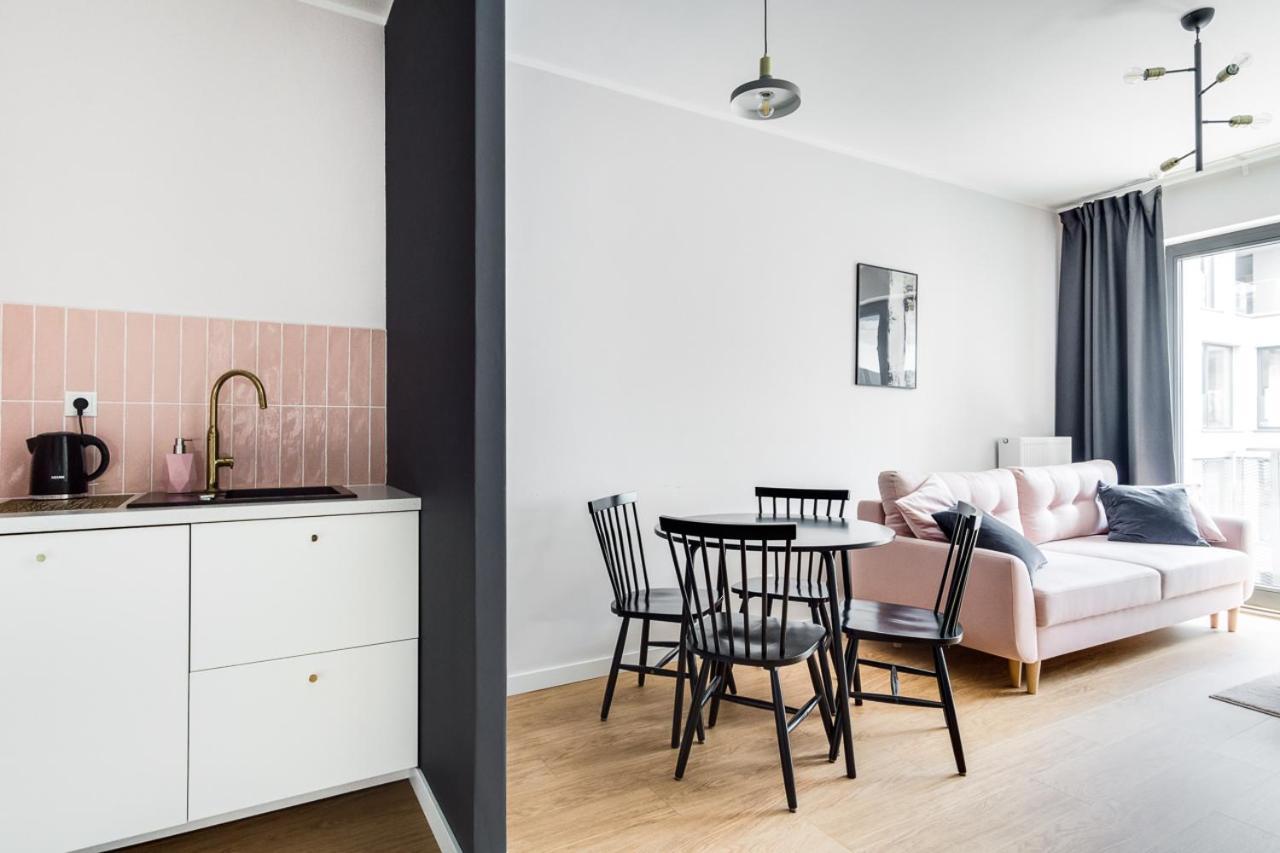 Apartament Male Garbary 波兹南 外观 照片